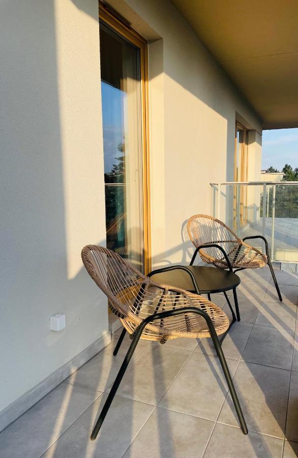Apartamenty Zlota 15-Lotnicza Street เคียลเซ ภายนอก รูปภาพ